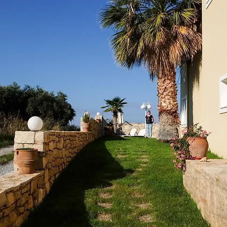 Arkadi Hills Estate *