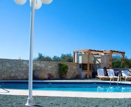 아파트 Arkadi Hills Estate *