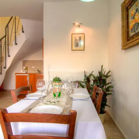 דירה Arkadi Hills Estate העיירה רתימנו