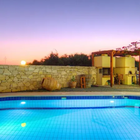 Arkadi Hills Estate Apartment *