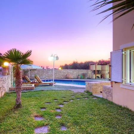 Arkadi Hills Estate *